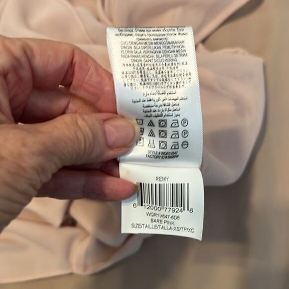 BCBGMAXAZRIA Bare pink szXS sheer drapy outer with tank under longer in back EUC - Picture 7 of 7